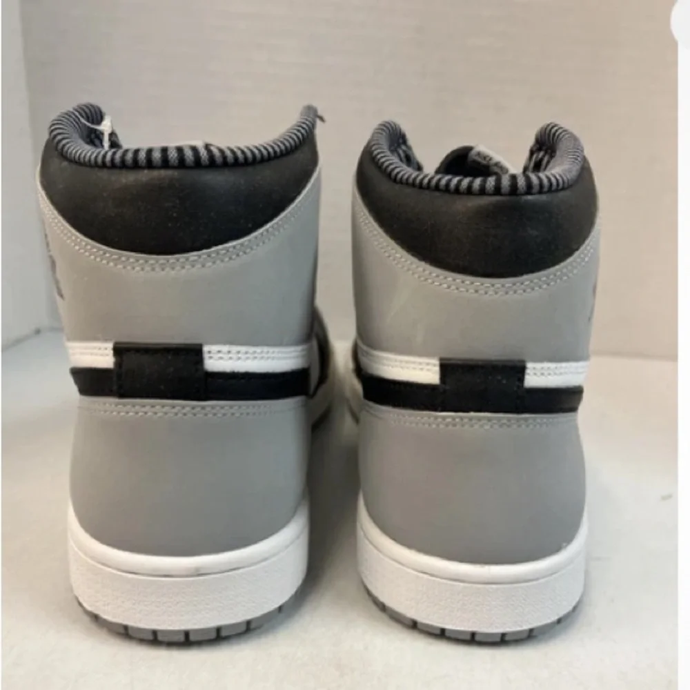 Jordan retro high OG Baron